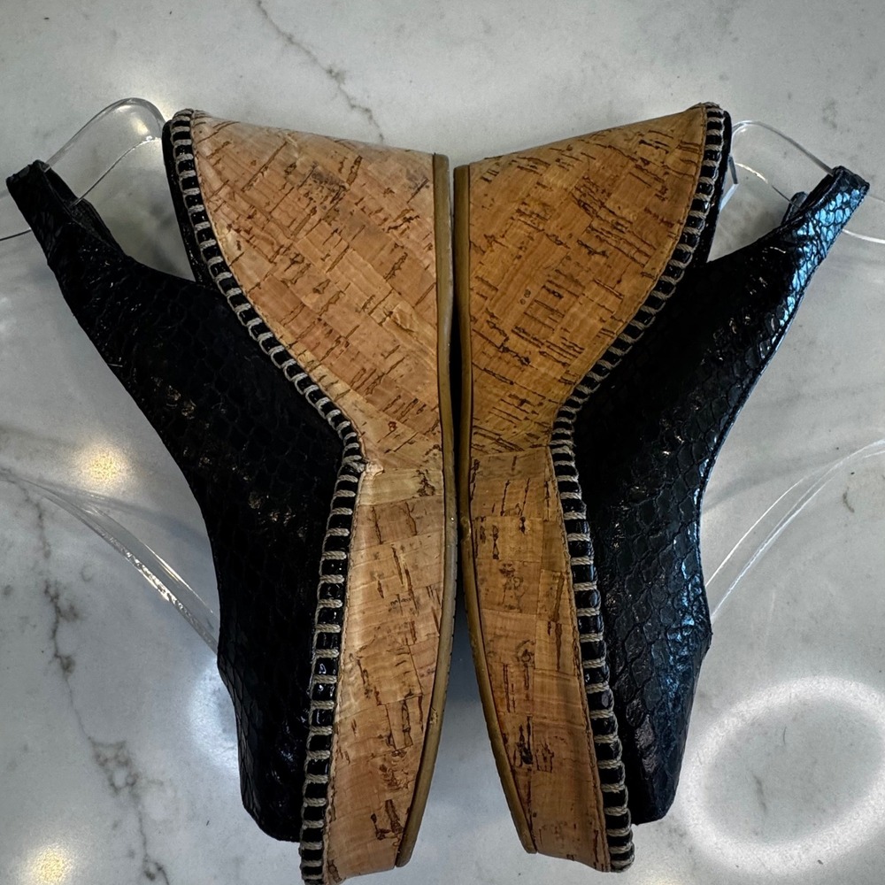Stuart Weitzman Women 6.5 Black Snakeskin Embossed Cork Wedge Slingback Sandals - Picture 5 of 15
